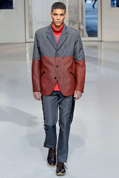 Look 3